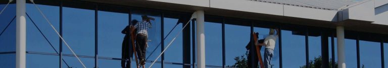 The Role of High-Rise Window Cleaning in Skyscraper Maintenance The Role of High-Rise Window Cleaning in Skyscraper Maintenance