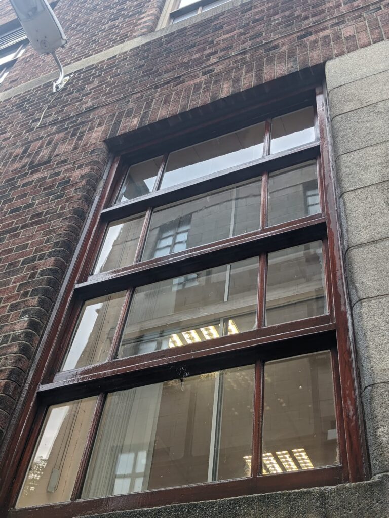 Finding Your Ideal Commercial Window Cleaning Partner Finding Your Ideal Commercial Window Cleaning Partner