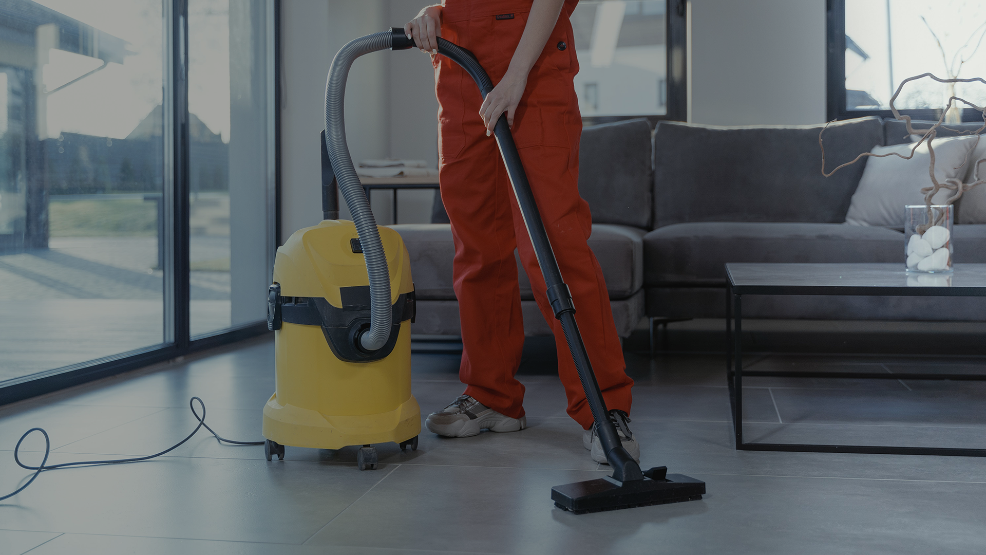 Unveiling the Crystal Advantage: Window Cleaning Expertise in Cambridge