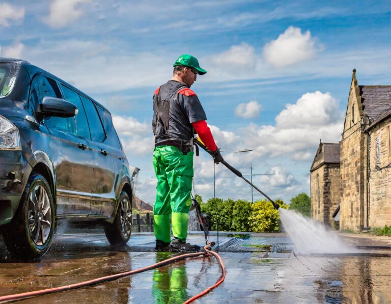 Elevating Standards: Your Guide to Finding Top-Tier Commercial Cleaners in Leeds Elevating Standards: Your Guide to Finding Top-Tier Commercial Cleaners in Leeds